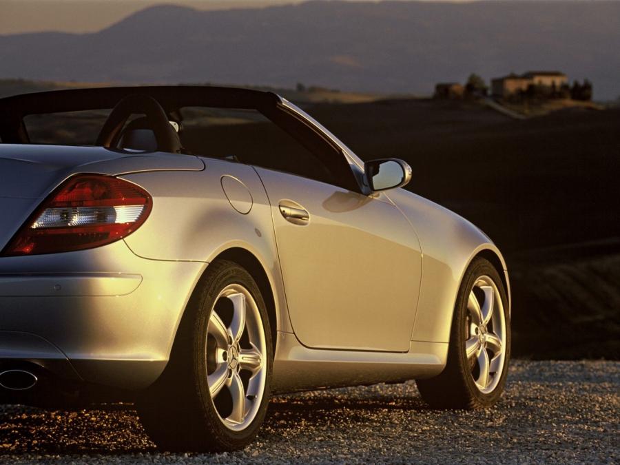  Mercedes-Benz SLK350 2005 года  (фото 53 из 103)